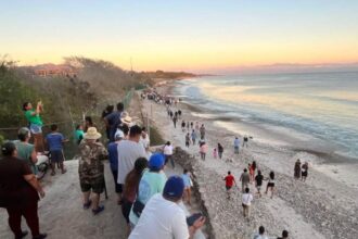 Navarro Quintero defiende inversión turística en Bahía de Banderas