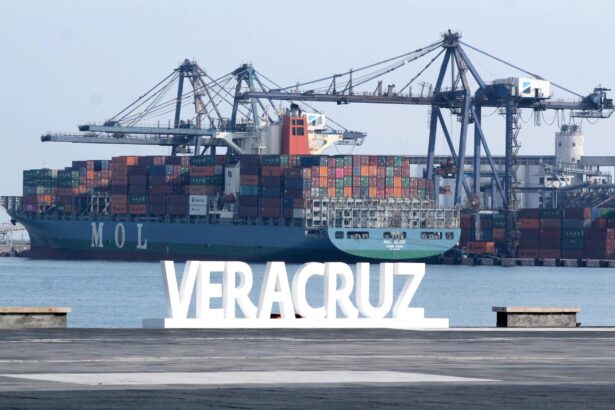 Actividad económica de México baja 0.3% anual en febrero: Inegi