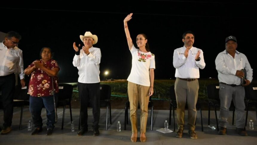 Sheinbaum inaugura canal en Navojoa y entrega títulos de agua