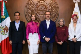 Monterrey y INEA firman convenio para abatir rezago educativo
