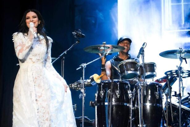 Laura Pausini emociona en Guadalajara con su “Yo Canto World Tour”