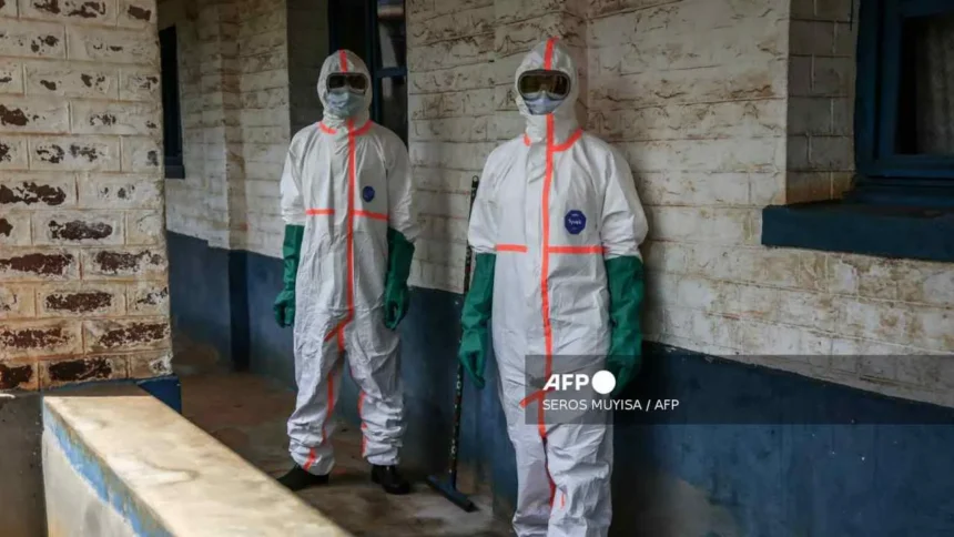 OMS urge más recursos para frenar brote de ébola en Congo