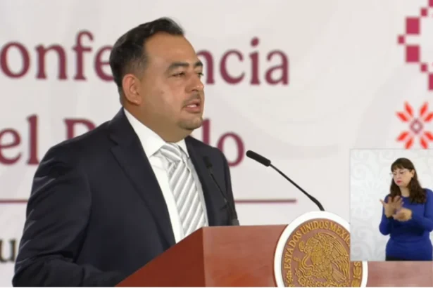Gobierno inicia entrega de becas para útiles escolares 2026