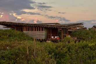 Punta Pájaros: vivienda y regeneración ambiental en México
