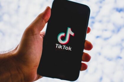 Rescatan a adolescente de Oaxaca tras falsa oferta laboral en TikTok