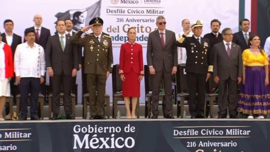 Sheinbaum encabeza desfile por Independencia de México en CDMX