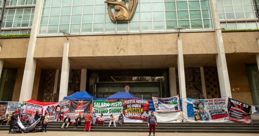 Trabajadores del IMSS marcharán en CDMX por salario y liderazgo