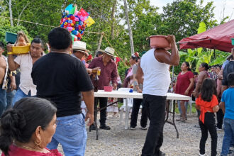 Comunidades mayas de Yucatán celebran los 15 años como rito colectivo