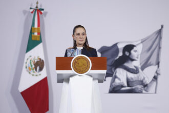 Sheinbaum ordena reabrir negociación salarial en el IMSS