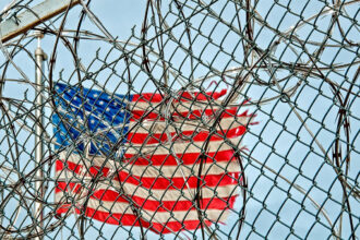 Arizona acusa a 279 personas por delitos de inmigración en 2026