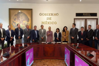 Sheinbaum y APEAM firman acuerdos por sanidad del aguacate