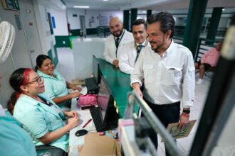 IMSS propone reducción de gastos para aumentar salarios sin afectar servicios